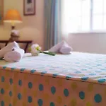 Sweet Lux Vau Villa *